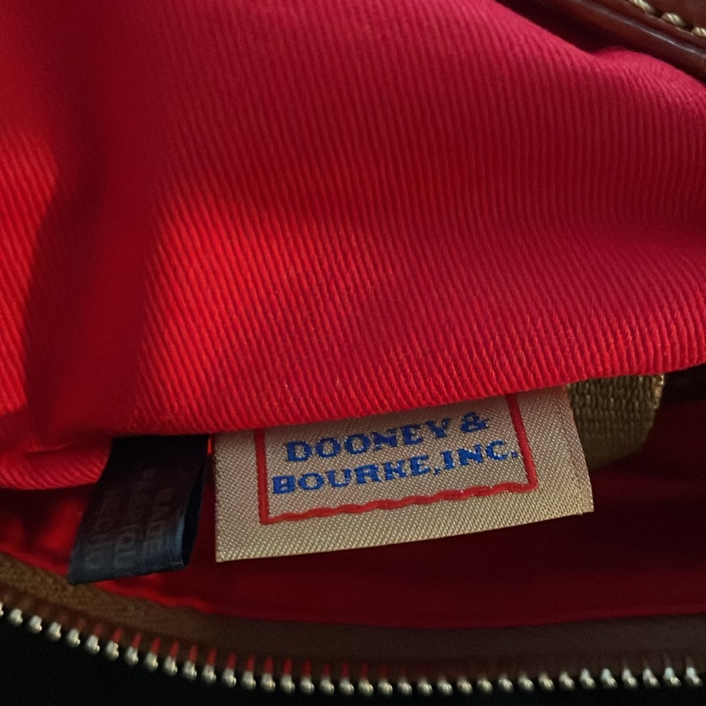 Dooney & Bourke NWOT Seattle Seahawks Game Day Hobo Purse - Picture 11 of 11